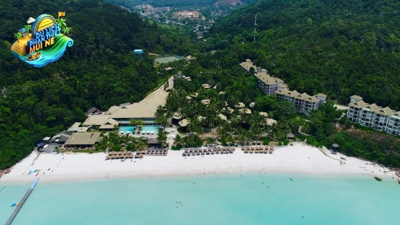 Khám Phá Vẻ Đẹp Hoang Sơ Của Hòn Sơn